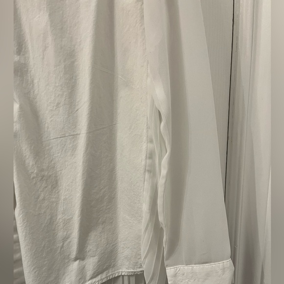 🌟HOST PICK🌟 Zara White Button Down with Pleated Chiffon Back - Picture 6 of 8